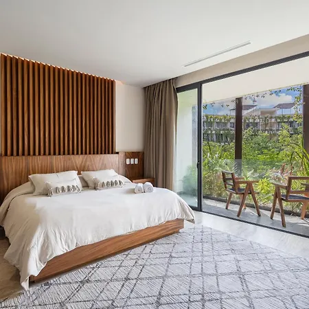 Cozy Studio In The Jungle, Balcony And Pool View